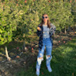 Meet your Posher, Deanna